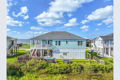 9207 W Bay Road, Galveston, TX 77554 - Photo 4