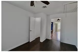 409 Robert Lee Rd, Houston, TX 77009 - Photo 16