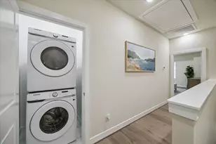 6348 Paddington Bnd Dr, Houston, TX 77008 - Photo 16