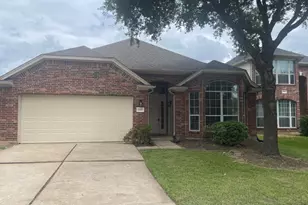 2811 Darby Brook Dr, Fresno, TX 77545 - Photo 2