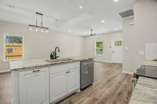 509 Milam St, Hearne, TX 77859 - Photo 6