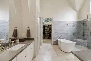 4057 Breakwood Dr, Houston, TX 77025 - Photo 10
