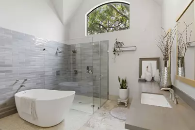 4057 Breakwood Drive, Houston, TX 77025 - Photo 10