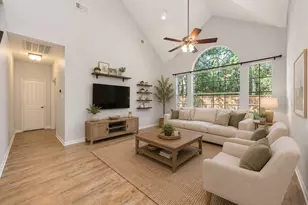 11 Alden Glen Ct, The Woodlands, TX 77382 - Photo 16