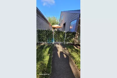 9114 Ketchwood Drive, Houston, TX 77099 - Photo 10