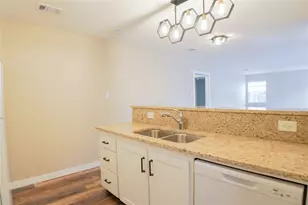 2401 Sycamore, Huntsville, TX 77340 - Photo 8