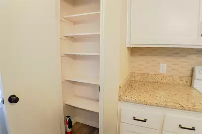 2401 Sycamore #B2, Huntsville, TX 77340 - Photo 10