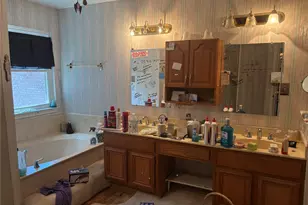 1664 Beaconshire Rd, Houston, TX 77077 - Photo 10