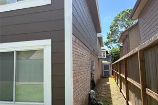 1664 Beaconshire Rd, Houston, TX 77077 - Photo 18