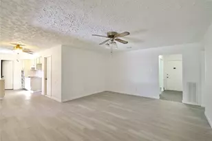 6219 Darlinghurst Dr, Houston, TX 77085 - Photo 4