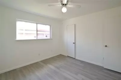 6219 Darlinghurst Drive, Houston, TX 77085 - Photo 8