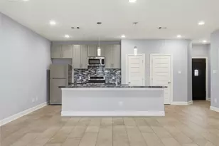 8419 Observatory St, Houston, TX 77088 - Photo 8