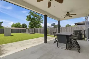 8419 Observatory St, Houston, TX 77088 - Photo 22