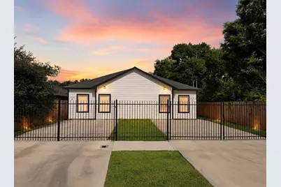 6010 Bobby Burns Street, Houston, TX 77028 - Photo 2