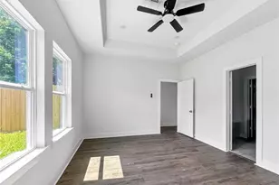 6010 Bobby Burns St, Houston, TX 77028 - Photo 16