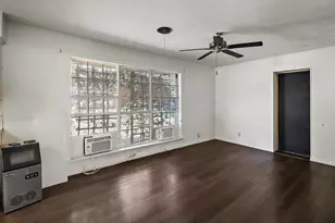 407 Lazy Ln, Anahuac, TX 77514 - Photo 10