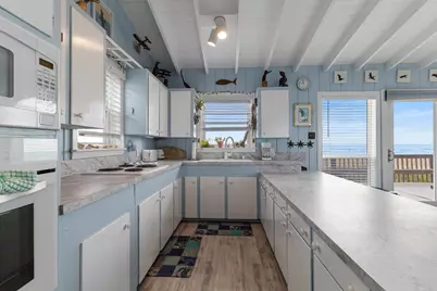 16519 Jamaica Beach Road, Jamaica Beach, TX 77554 - Photo 22