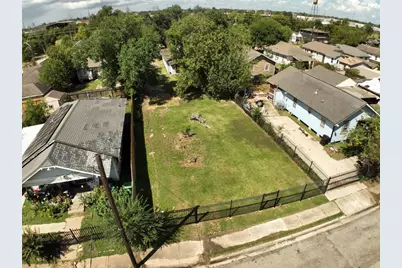 2511 Jones Street, Houston, TX 77026 - Photo 2
