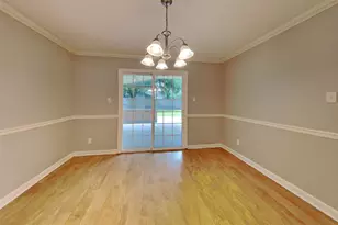 3918 Forest Village Dr, Houston, TX 77339 - Photo 10