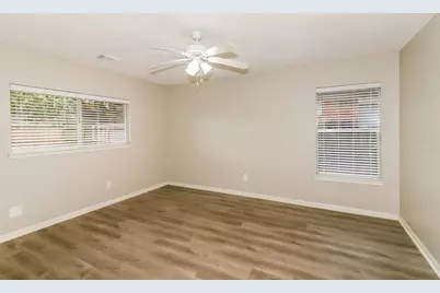 4635 Linden Place, Pearland, TX 77584 - Photo 10