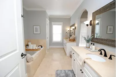 1030 W 16th Street, Houston, TX 77008 - Photo 20