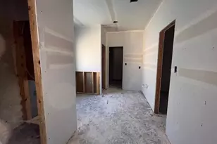 8598 Sana Dr, Beaumont, TX 77713 - Photo 10