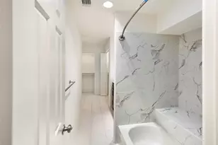 2213 Stanford St, Houston, TX 77006 - Photo 12