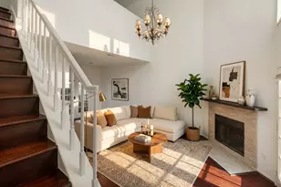 2213 Stanford St, Houston, TX 77006 - Photo 2