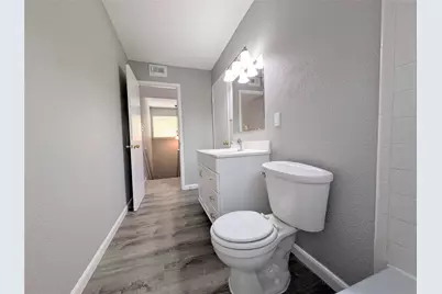 12027 Greenwood Forest Drive #B, Houston, TX 77066 - Photo 22
