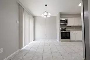 12027 Greenwood Forest Dr, Houston, TX 77066 - Photo 8