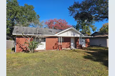 305 Helen Drive, Deer Park, TX 77536 - Photo 2