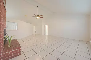 3806 Embarcadero Dr, Houston, TX 77082 - Photo 8