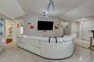 7006 River Bluff Dr, Houston, TX 77085 - Photo 6