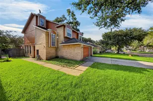 16618 Quiet Trail Dr, Humble, TX 77396 - Photo 2