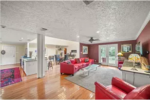 1327 Ashland St, Houston, TX 77008 - Photo 10