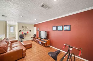 1327 Ashland St, Houston, TX 77008 - Photo 34
