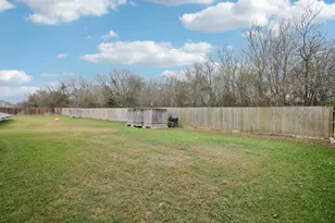 119 Saranac Dr, Elgin, TX 78621 - Photo 40