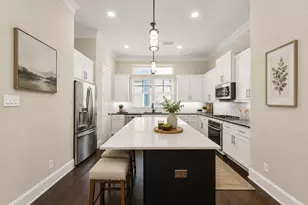 734 N Shepherd Dr, Houston, TX 77007 - Photo 1