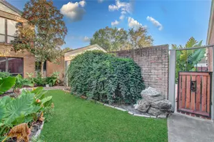 16707 Fernwood Way, Houston, TX 77058 - Photo 46