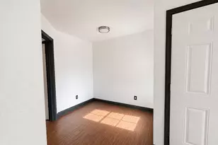 10211 Sugar Branch Dr, Houston, TX 77036 - Photo 2