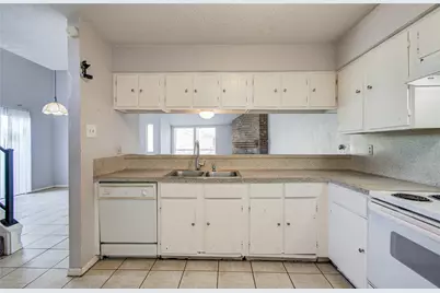 5618 Easthampton Drive #D, Houston, TX 77039 - Photo 12