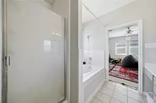 2926 Meadowglen Cove, Houston, TX 77082 - Photo 22