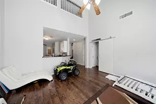 2926 Meadowglen Cove, Houston, TX 77082 - Photo 14