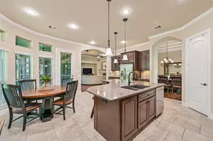 1017 Bolivar Point Ln, Friendswood, TX 77546 - Photo 12