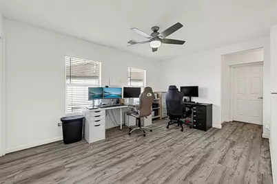 20519 Holly Barr Ln, Cypress, TX 77433 - Photo 18