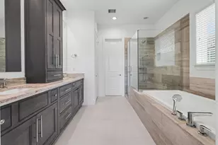 2713 Kinsley Oaks Dr, Houston, TX 77007 - Photo 36