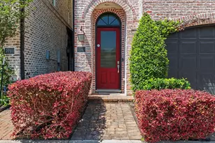 2713 Kinsley Oaks Dr, Houston, TX 77007 - Photo 2