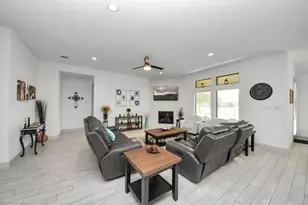 2539 Ravenna Ct, Friendswood, TX 77546 - Photo 6