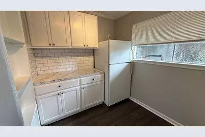 1660 Richmond Avenue #16, Houston, TX 77006 - Photo 4