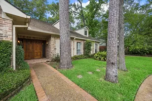 526 Westminster Dr, Houston, TX 77024 - Photo 30